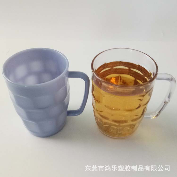 东莞塑料杯厂家直销透明AS塑料马克扎啤杯650ml环保塑料手柄杯示例图2