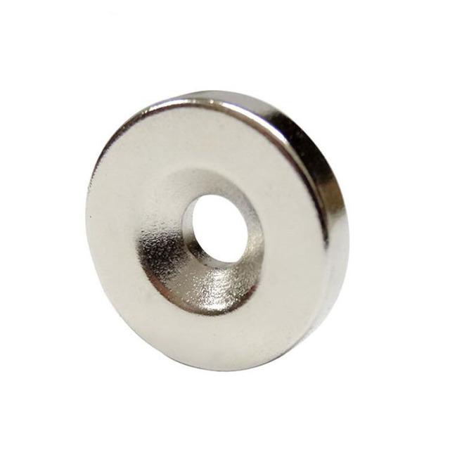 现货强力磁铁 圆形打孔 厂家定做批发钕铁硼 252带M3螺丝孔 圆形磁铁