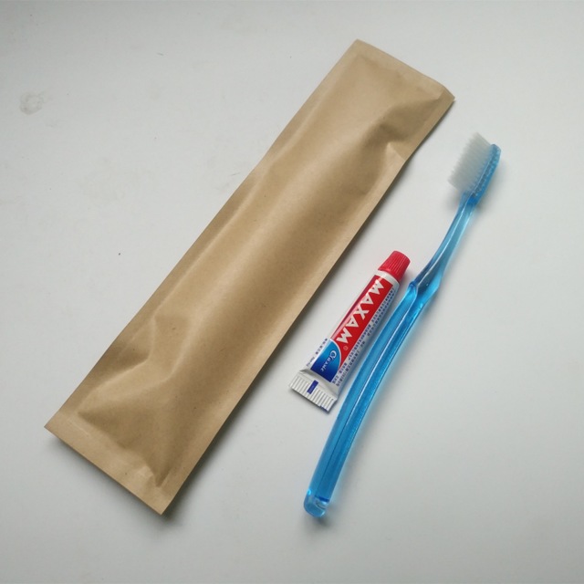 利宏GSB-YS-220酒店用品牙刷牙膏组合四边封包装机厂家