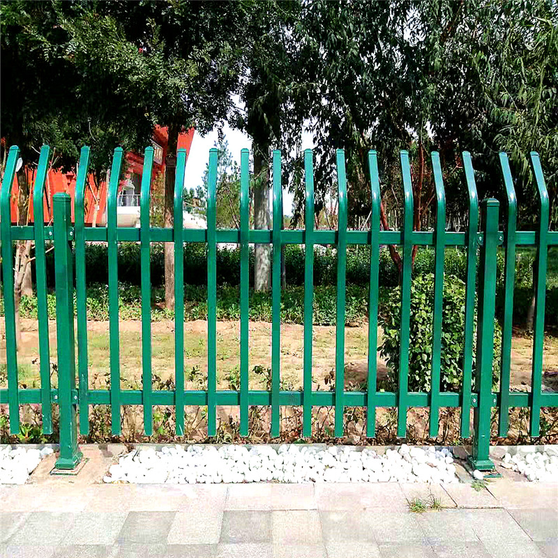 雄沃折弯绿化围栏 锌钢草坪护栏厂家 公园护栏价格 xwsw11