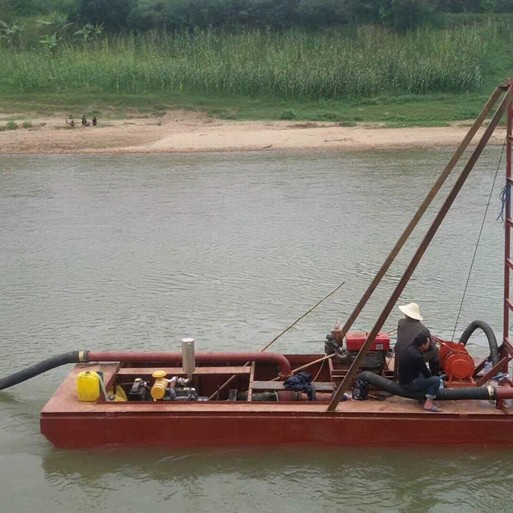 抽砂船挖泥船厂家报价 鑫浩 小型简易抽沙船 传送一体化 大型抽沙船小型挖泥船图片