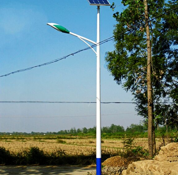 承德6米80瓦路灯led太阳能 河北8米led路灯	 村里用抱箍路灯