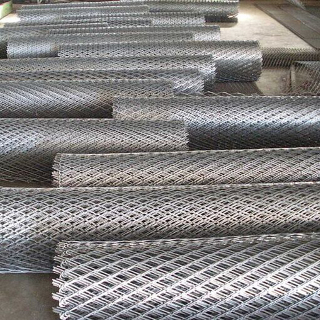 不锈钢钢板网厂家拉伸钢板网重型钢板网菱形钢板网图片
