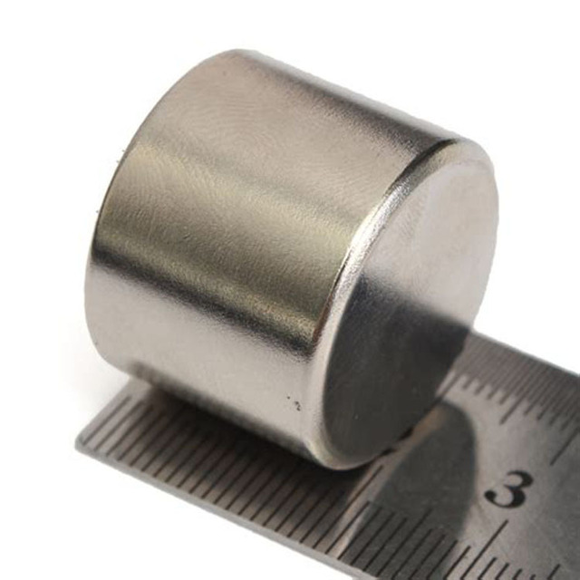 厂家生产数码电器电子磁铁 耳机耳麦喇叭专用磁铁 大小规格圆形圆柱磁铁图片