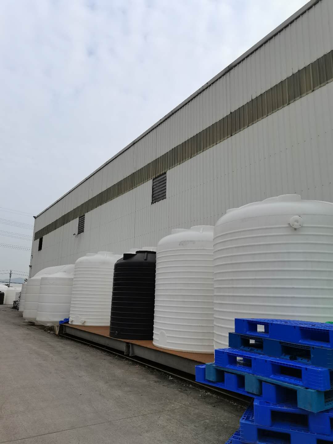 临沧5吨加厚壁厚浓酸罐 5立方耐酸碱化工桶超滤水箱厂家
