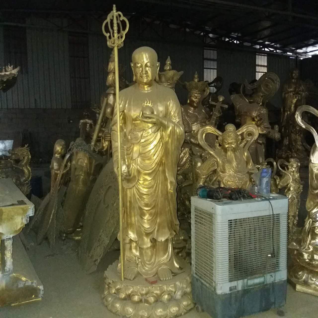 佛像 本厂专业生产精品铜雕地藏王佛像 玻璃钢贴金地藏王佛像 穿袈裟地藏王菩萨