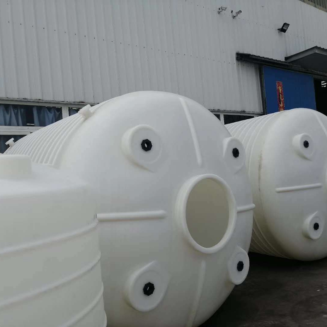 托力卡立式平底塑料桶 1吨2吨3吨食品级储水罐耐酸碱PE水箱 车载屋顶加厚水箱