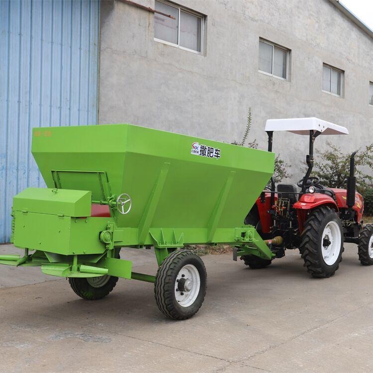 小型撒肥机  5吨8吨撒粪车 拖挂式颗粒肥用撒粪车