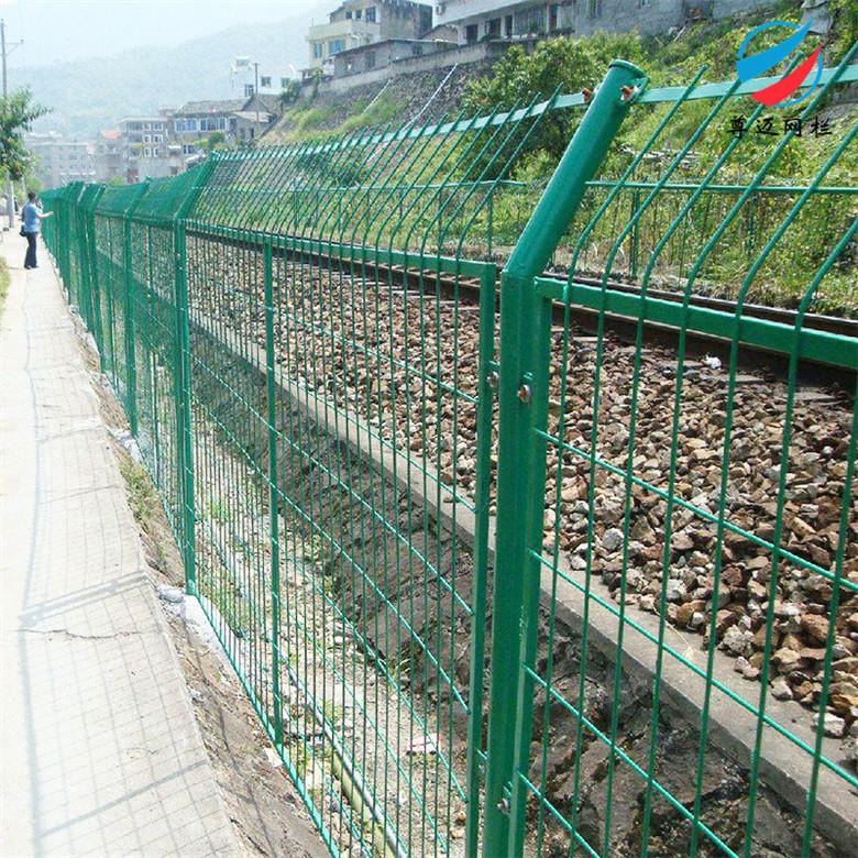 尊迈道路框架围栏网 果园安全防护网 公路隔离护栏网厂家 道路框架围栏网