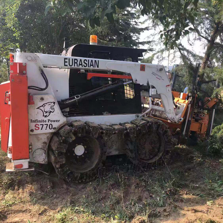 挖树机视频   小型挖树机  移树机移树断根机   浣熊