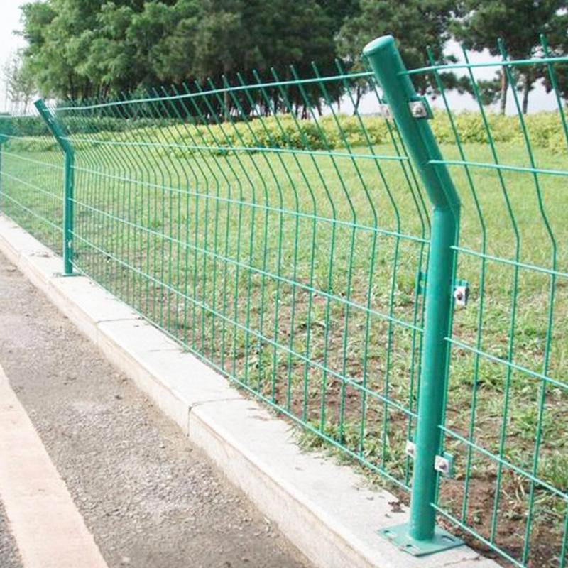 尊迈 园林绿化护栏网 道路两旁护栏网 栅栏护栏铁丝网隔断 金属铁丝网护栏厂家