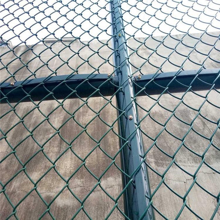 迅鹰公园篮球场围网厂  可定制球场围网的尺寸  铜川热镀锌球场围栏网