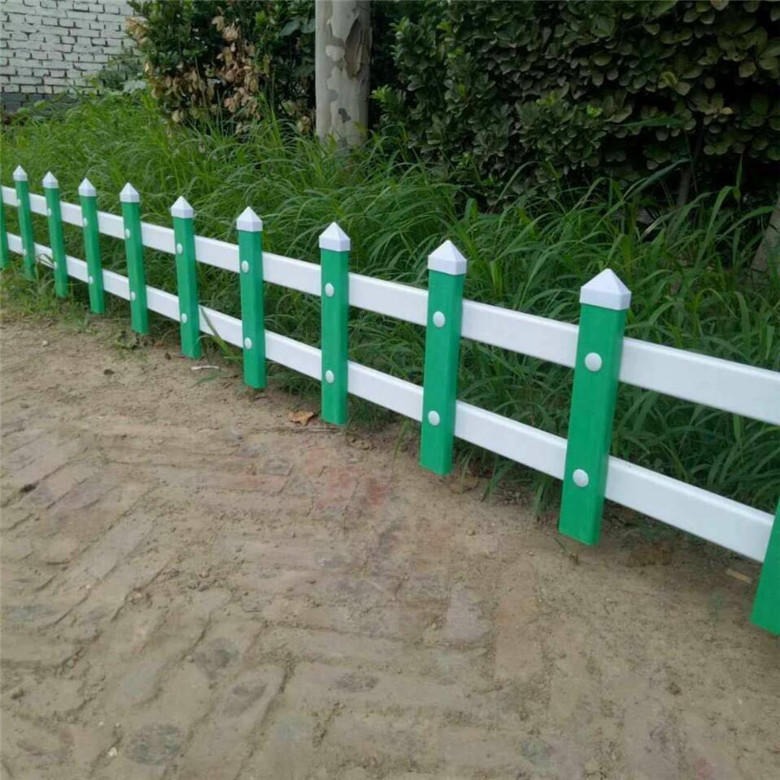 小区绿化草坪栏杆现货 塑钢草坪栏杆 德兰PVC绿化带草坪围栏厂家供应