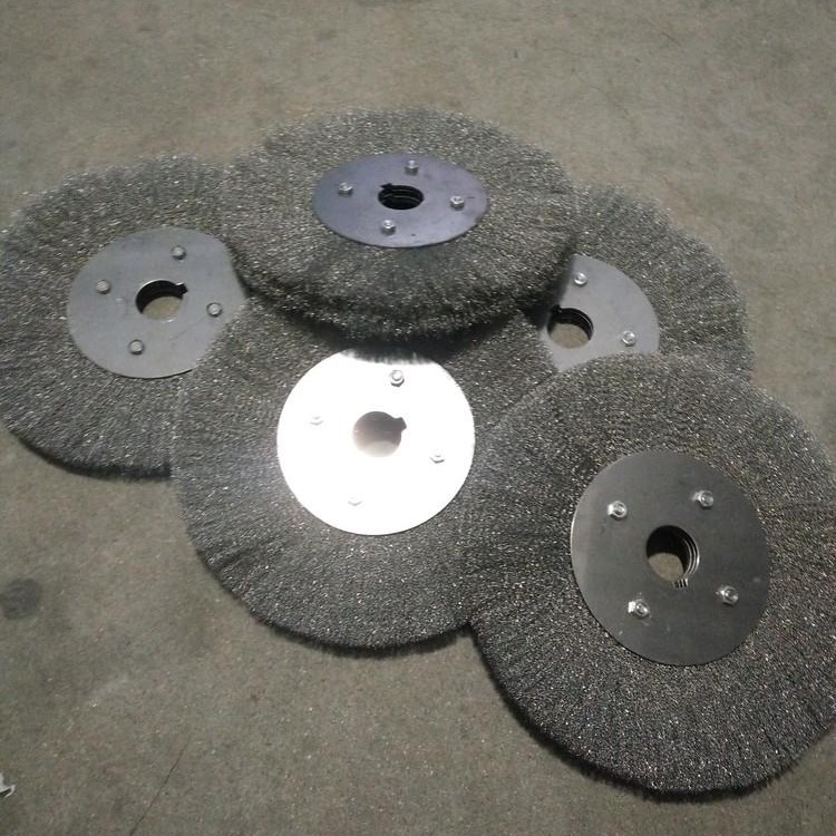迈诚刷业厂家生产夹片式钢丝轮  平行钢丝轮15022孔  除锈不锈钢钢丝轮图片