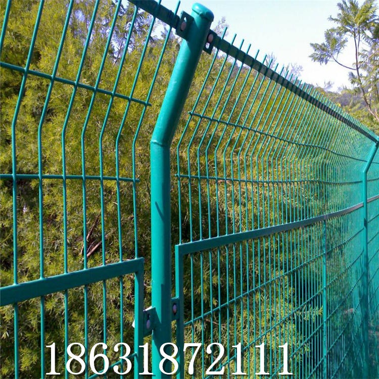 龙润 现货桃型柱护栏 折弯护栏 500#  墨绿色护栏现货齐全图片