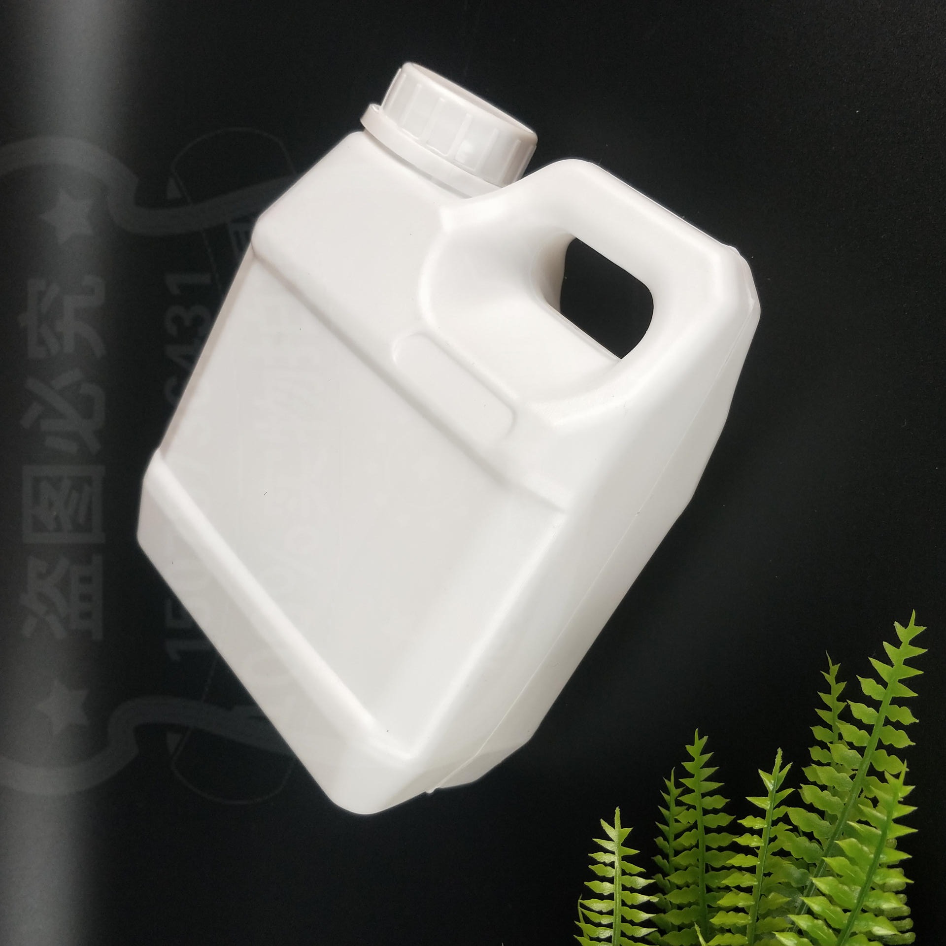 pe汽车尿素桶 依家塑料新品推荐 扁形尿素桶