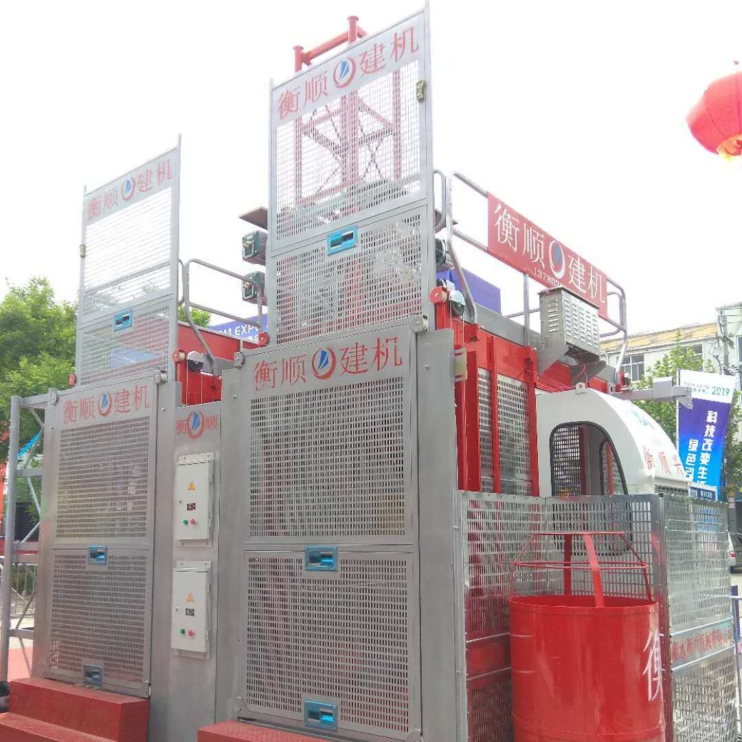 广州市水衡顺机械有限公司生产衡顺兴施工升降机，SC200/200型建筑机械，建筑施工升降机图片
