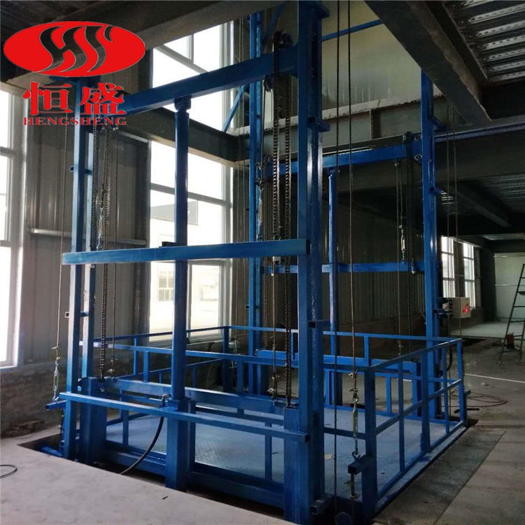 钢结构厂房安装升降货梯 电动自动升降楼层升降机 多层送货升降机