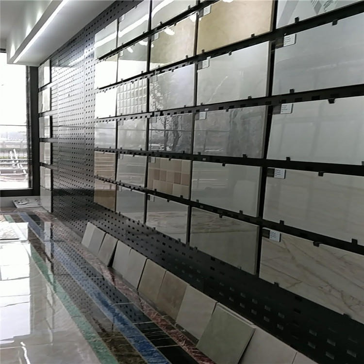 陶瓷冲孔板展架 冲孔板展示板卡件配件莆田市方孔板瓷砖展板