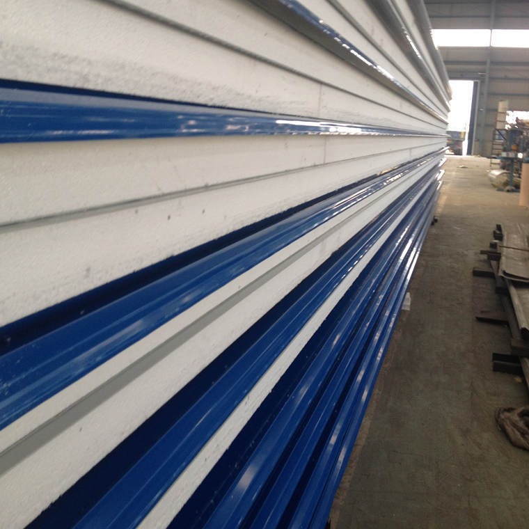 养殖彩钢板 PVC防腐防氨气彩钢板 牛棚屋面夹芯保温复合板