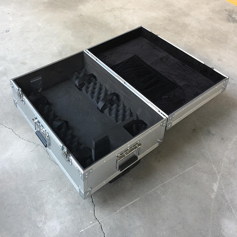 庆阳 20年老铝箱厂家直销铝合金箱 仪器箱定做 工具箱航空箱加工 长安三峰