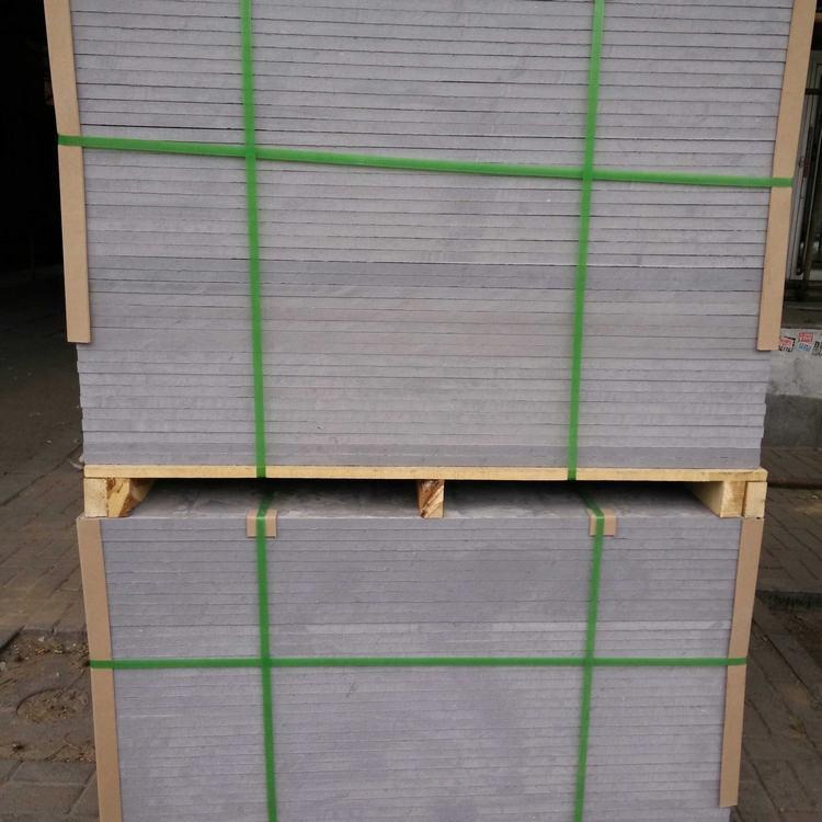 600硅酸钙板吊顶板 现货供应防潮抗下陷吊顶天花板