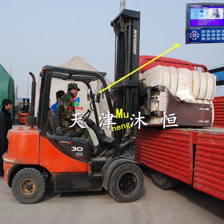 天津柴油叉车改装电子秤厂家 3吨内燃机叉车称重系统图片