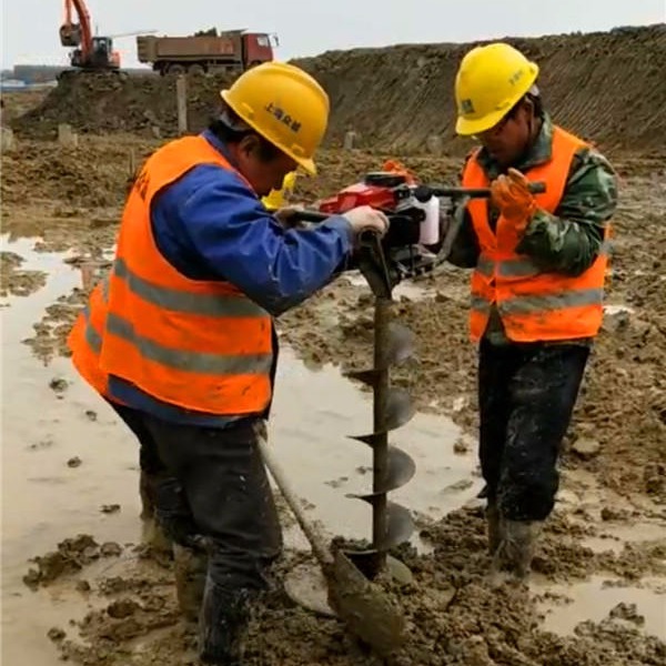 珠海挖桩取土机参数 各种规格管桩掏泥机 施工简单的桩芯清理机
