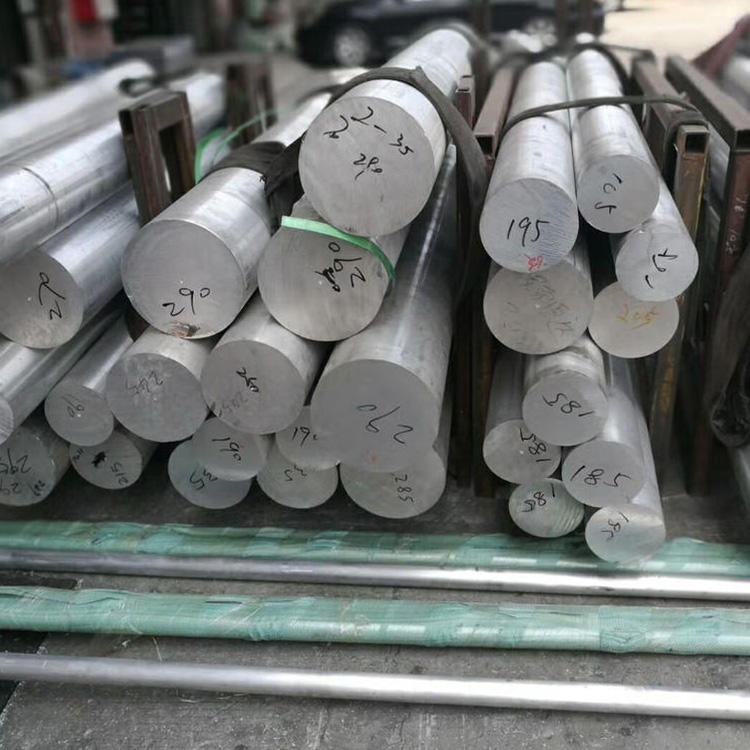 1050 铝棒   1050铝棒价格    焊接零件铝棒