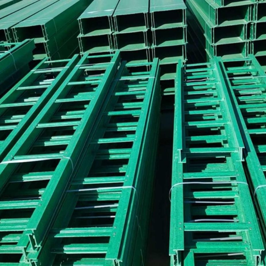 洪湖霈凯100*100mm电缆桥架 槽式玻璃钢桥架 电缆桥架装置便利