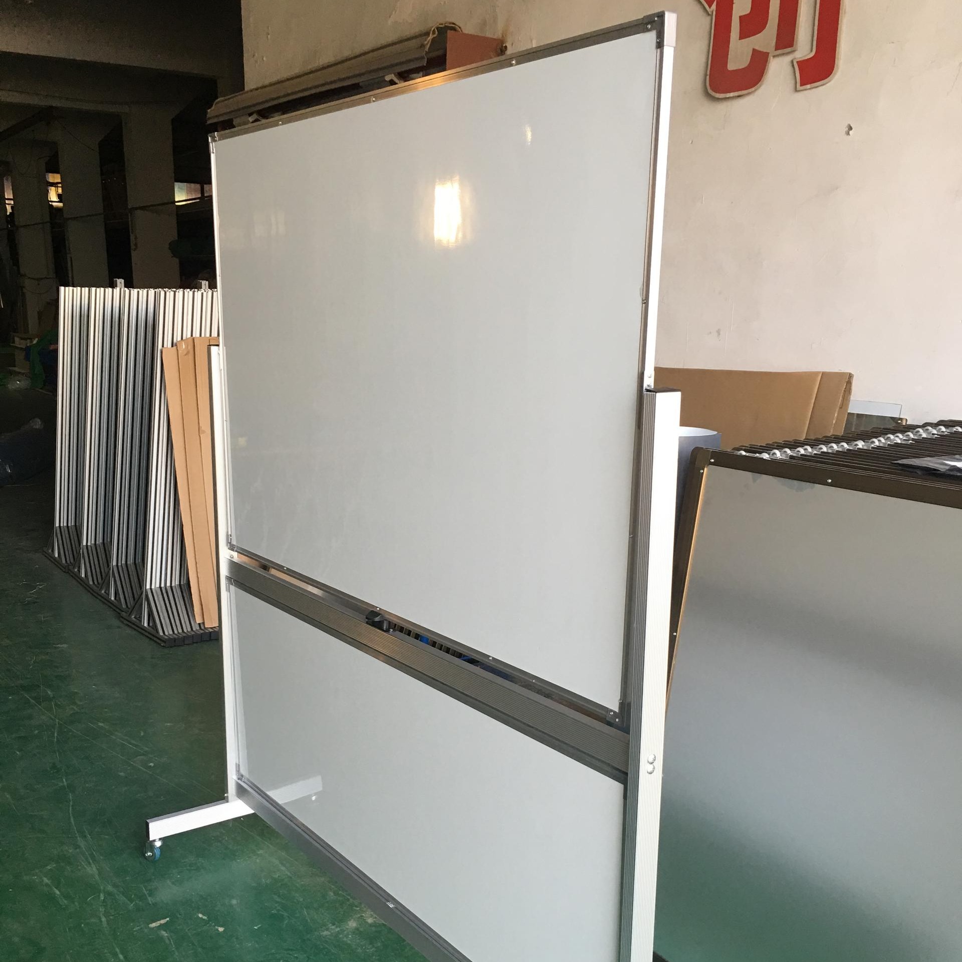 教学白板使用培训 教学移动白板尺寸 教学用白板厂家