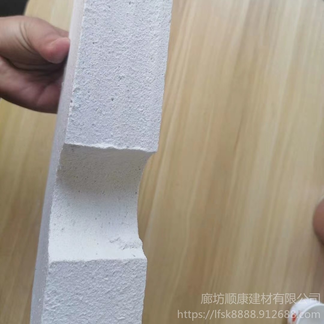 陶瓷纤维异形件  硅酸铝异形件  硅酸铝砖  陶瓷纤维梳型板