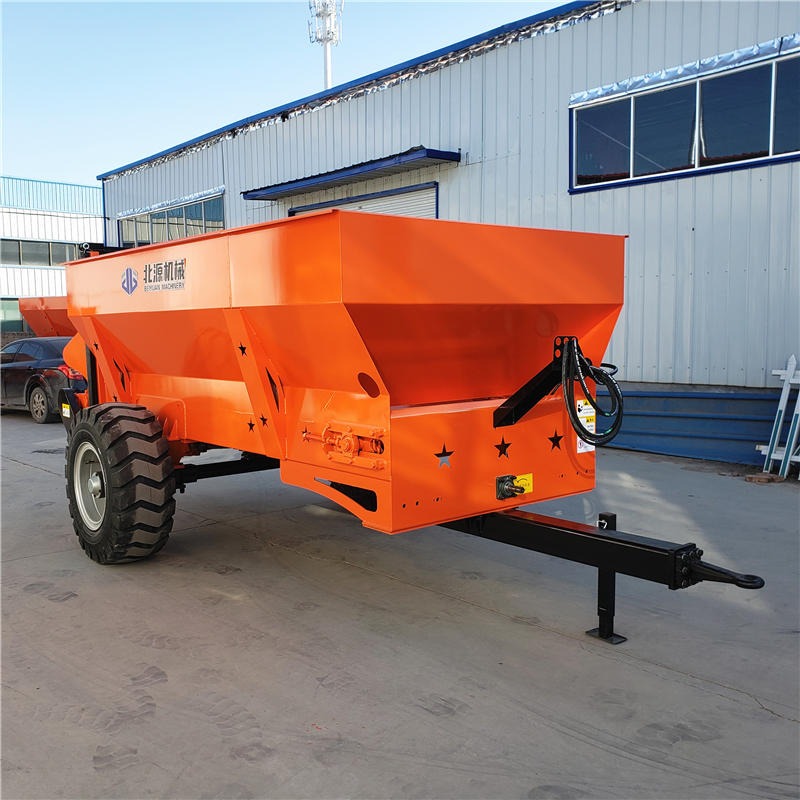 河南厂家生产撒粪车  有机肥撒肥车  拖拉机牵引式6方撒粪机