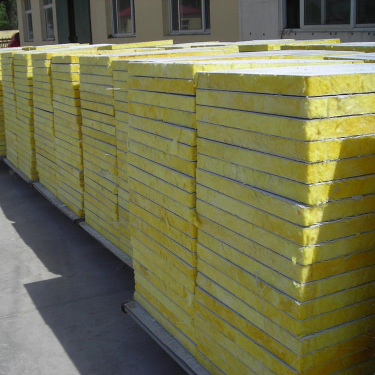岩棉板 岩棉复合板制品 高强度屋面岩棉板 选择凯千亚生产商  价位合理