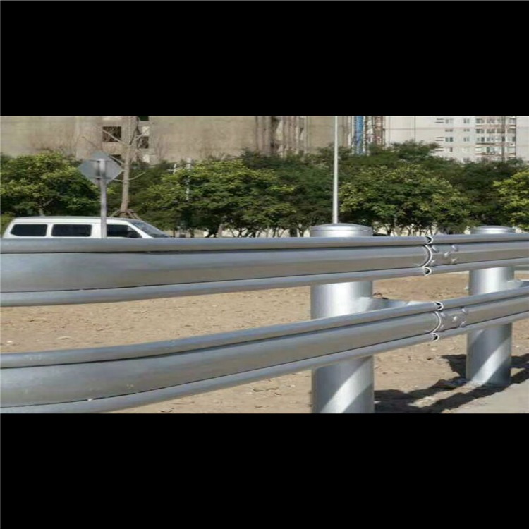 北京公路施工程道路 波形钢护栏 乡村公路热镀锌防撞护栏板厂家 格拉瑞斯