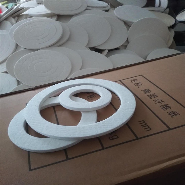 陶瓷纤维板 陶瓷垫 陶瓷纤维纸 耐高温密封材料 包皮陶瓷垫图片
