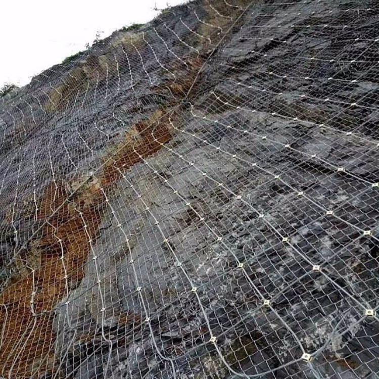 热镀锌钢丝绳主动防护网 现货 边坡防护格栅网 绿化护坡挂网