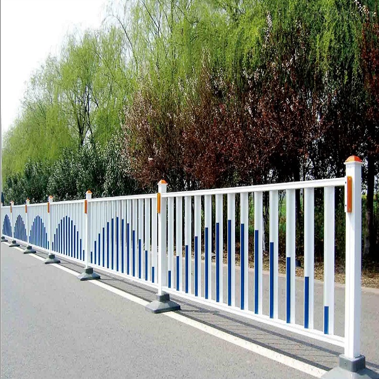 道路护栏厂家供应城市人行道护栏 市政公路道路围栏 道路栏杆现货直销图片