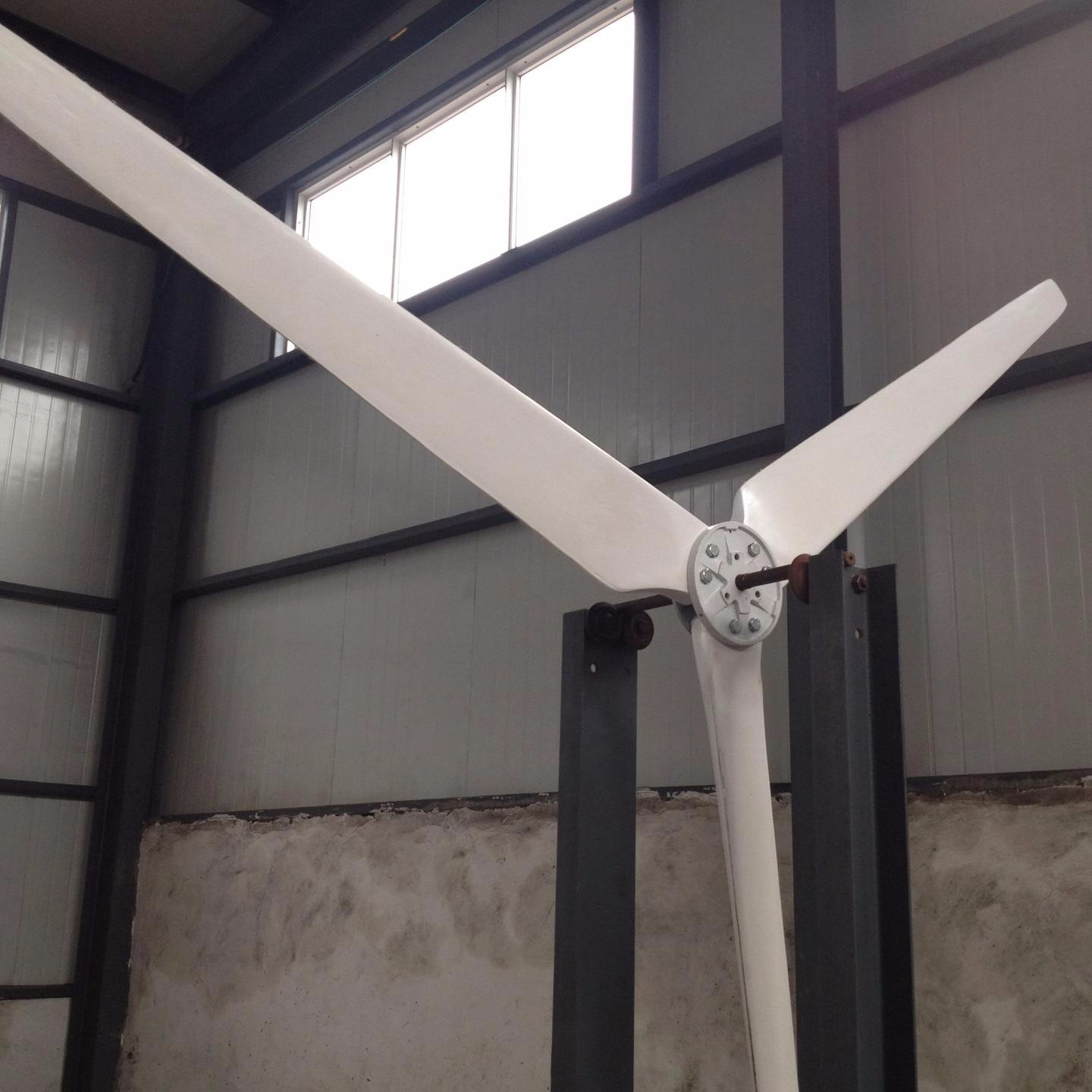 晟成家用3千瓦水平轴风力发电机风叶增强玻璃钢材质