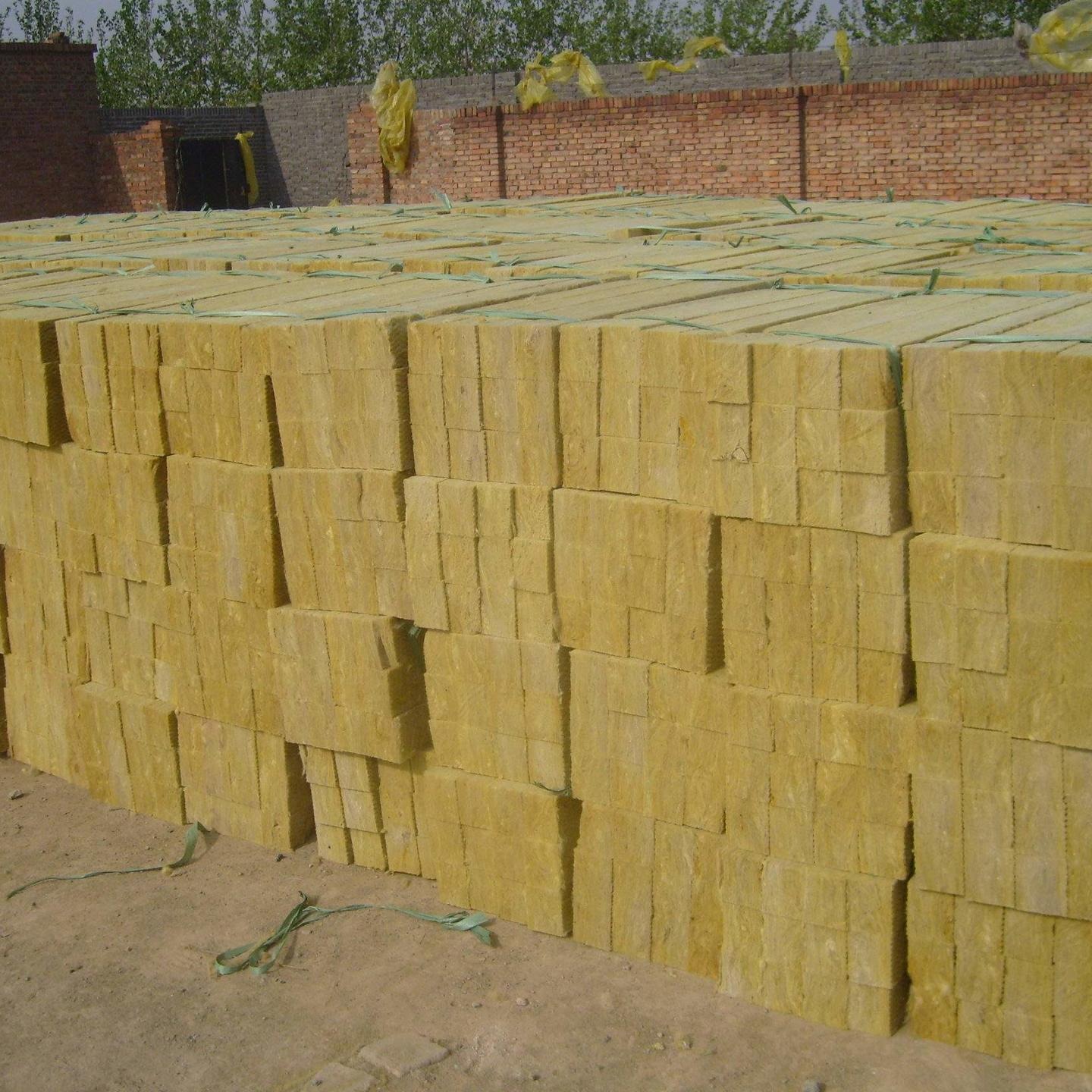 中维厂家直销岩棉一体免拆模板 外墙专用 质优价廉 岩棉保温制品大量现货
