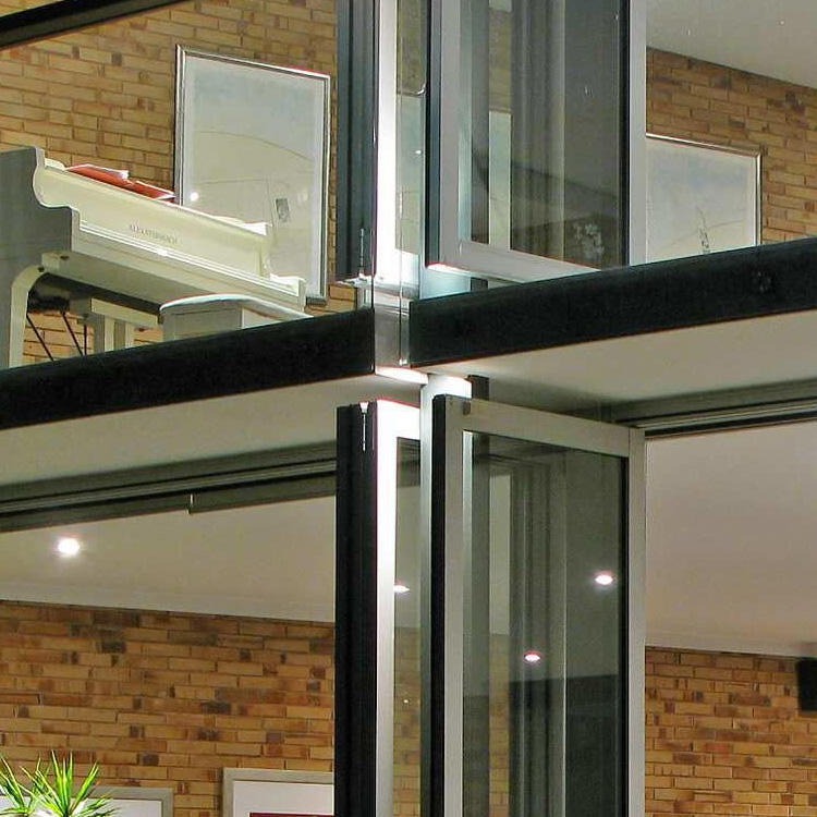 自产自销 中式塑钢窗 门窗型材 防爆塑钢窗 欢迎选购