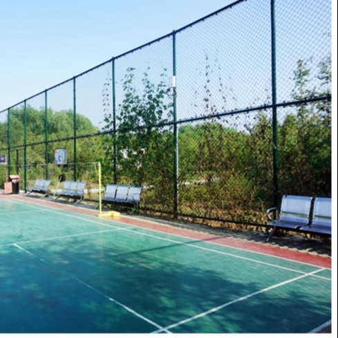 定做各种球场护栏围网 笼式足球场围网 篮球场围护网 框架护栏网 场地围网规格