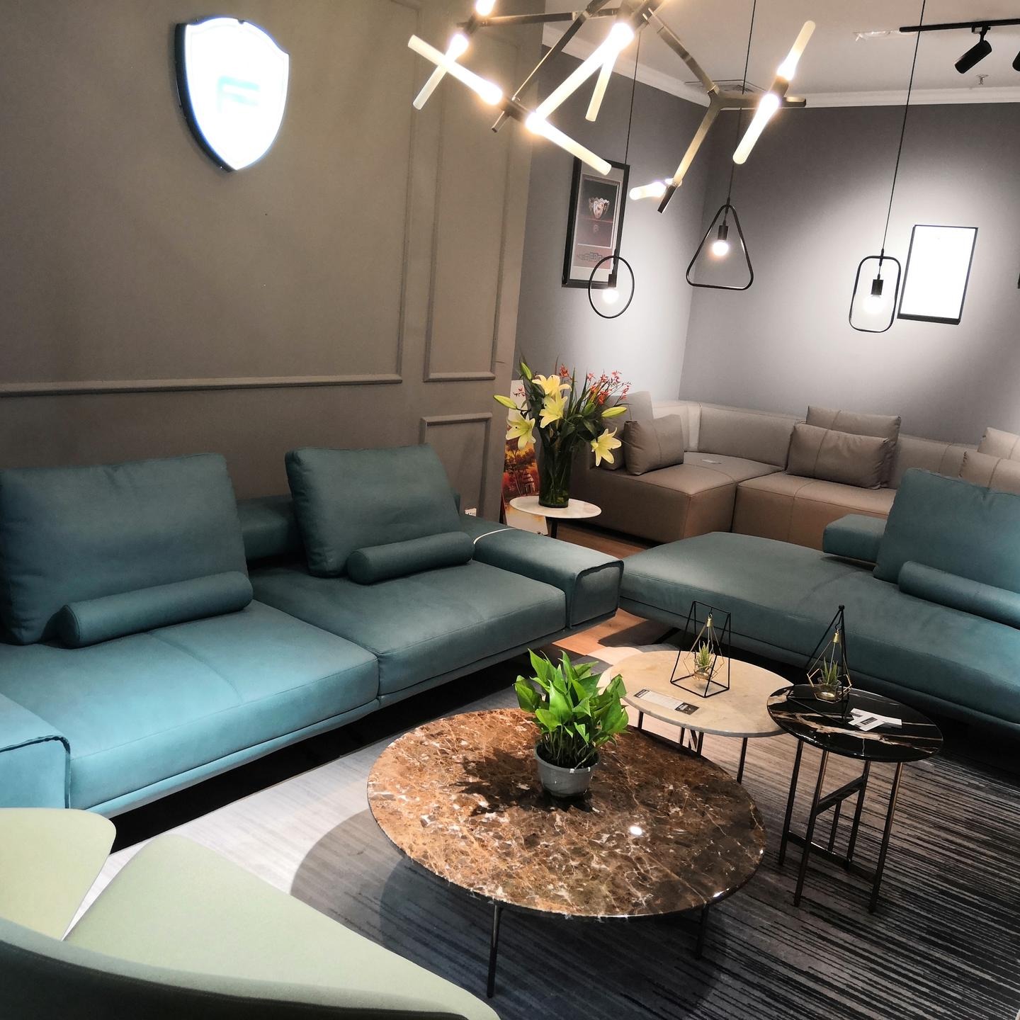 广东佛山办公沙发商务接待小型沙发现代简约会客三人位办公室沙发茶几组合图片