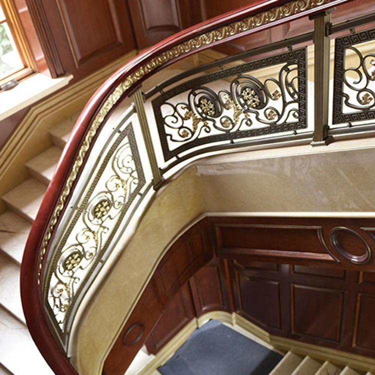 齐齐哈尔别墅雕花楼梯扶手 如传世的青花瓷这么美丽图片