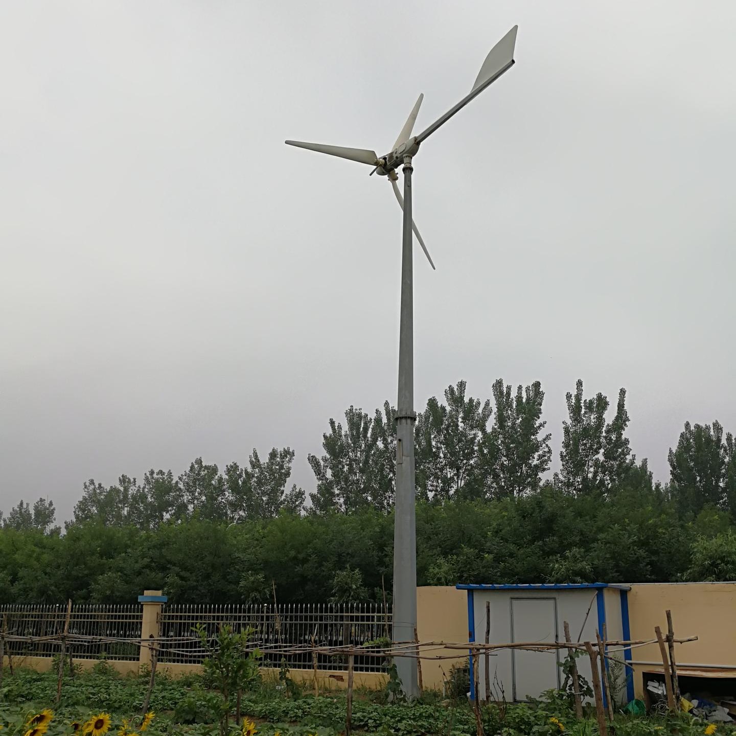 晟成新疆5千瓦离网低速永磁风力发电机 边防风电工程专用5000W风光互补发电系统