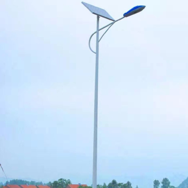 公路太阳能路灯价格 6米高单臂太阳能照明路灯厂家 鑫永虹图片
