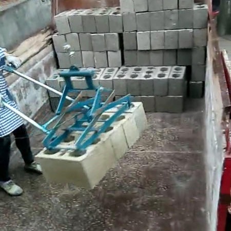 空心砖吊砖机抓砖机生产厂家