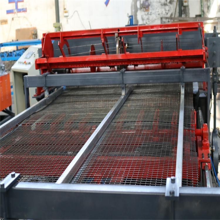 吉林辽源生产金属网笼成套设备 钢筋网片排焊机自动波浪网片排焊机图片