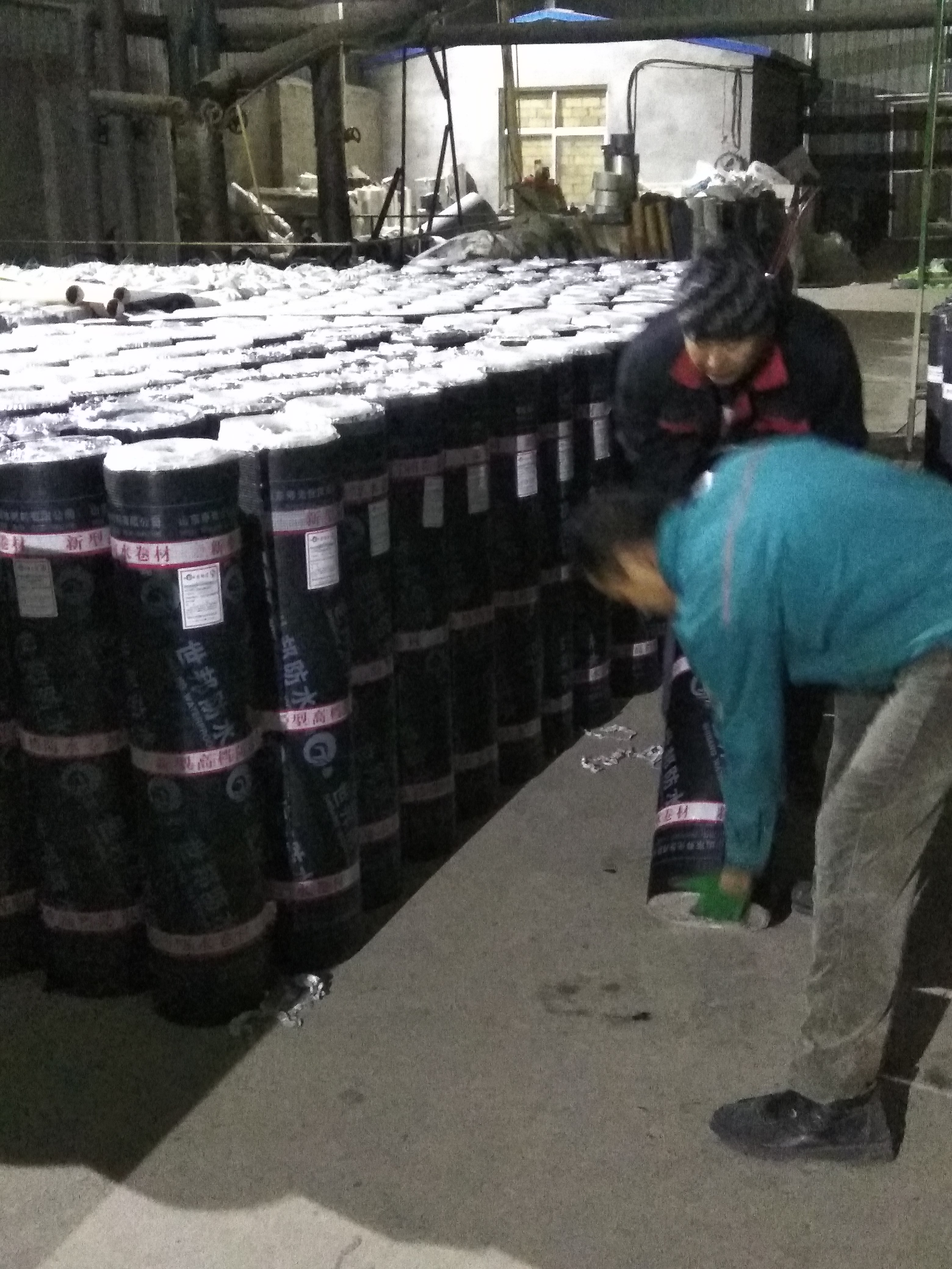 批发出售橡胶沥青SBS防水卷材 沥青防水卷材生产厂家昶泰