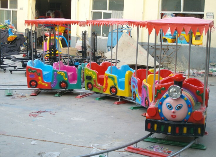 郑州大洋轨道小火车儿童游乐设备 儿童小火车 豪华轨道火车厂家示例图12